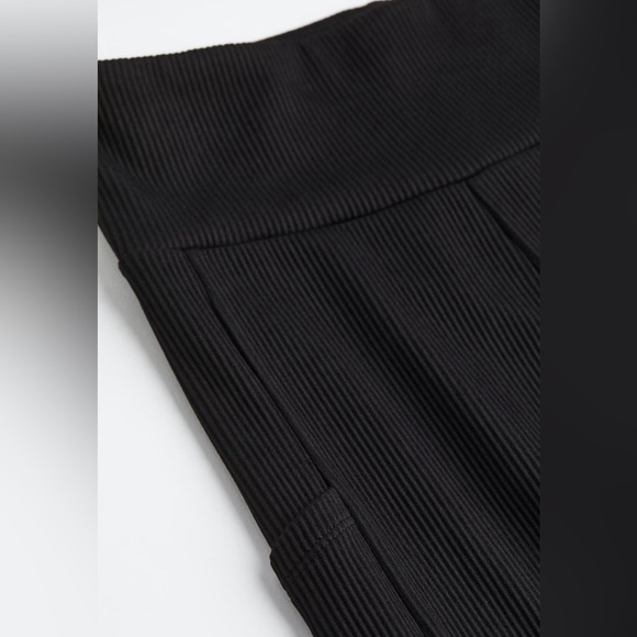 Leggings - Picture 2 of 3